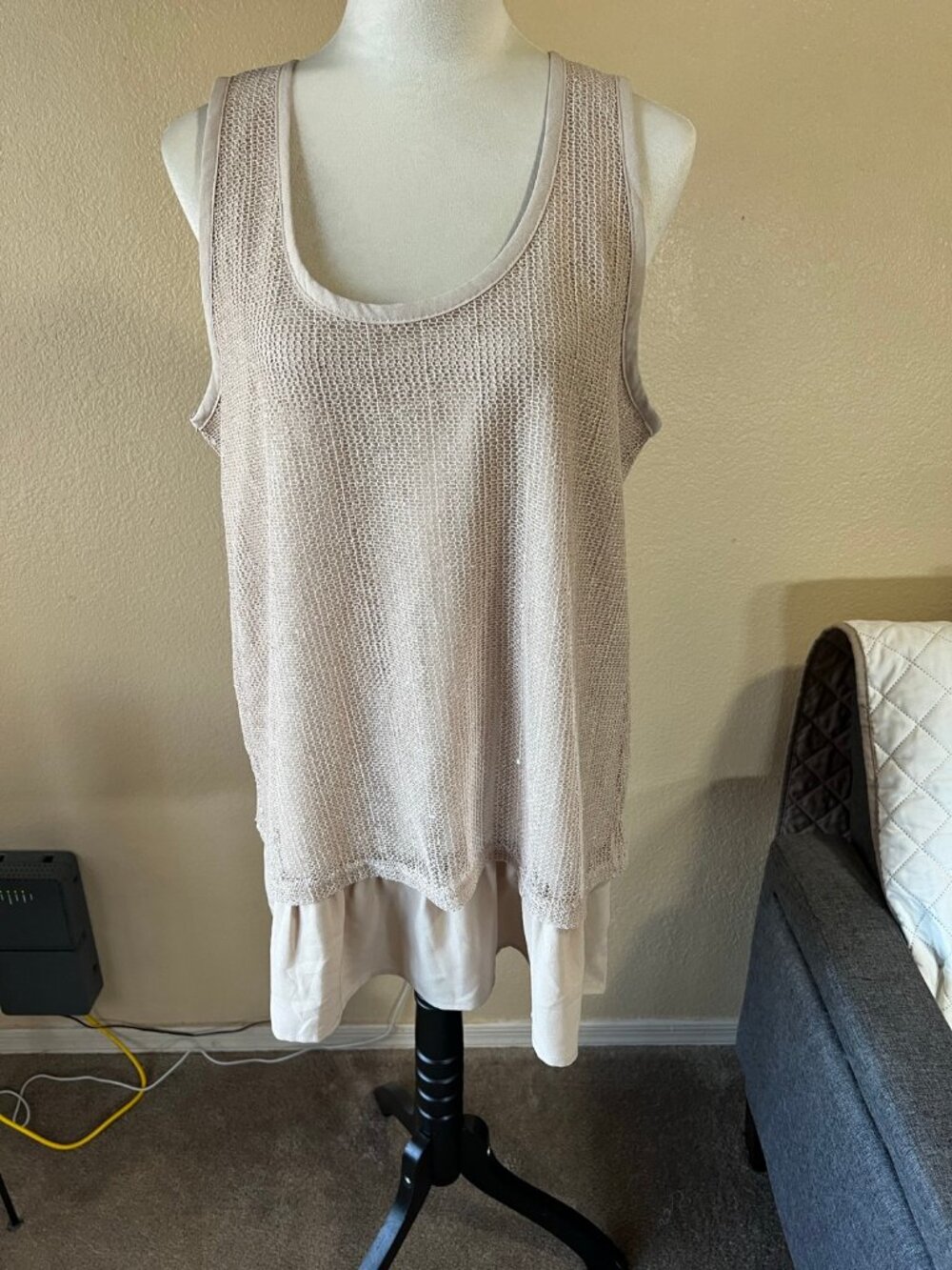 Simply Noelle Mesh Ruffle Hem Sleeveless Tunic Top L/XL NWT Beige